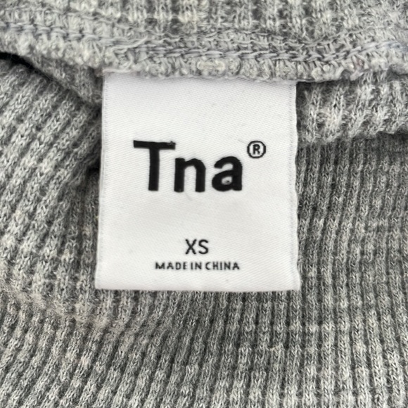 Aritzia - TNA Waffle Long Sleeve Turtleneck, Grey - Picture 3 of 3